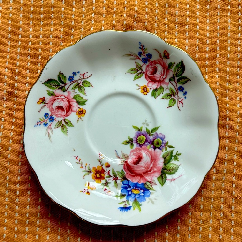 Royal Albert Bone China saucer 5 1/2”